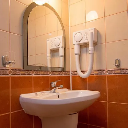 Hotel семеен елвира