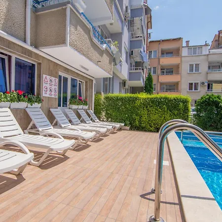 Hotel семеен елвира Ravda